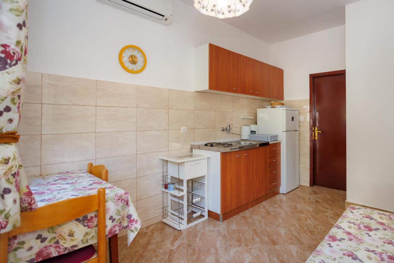 Apartment Studio Close To Sea 克尔克 外观 照片